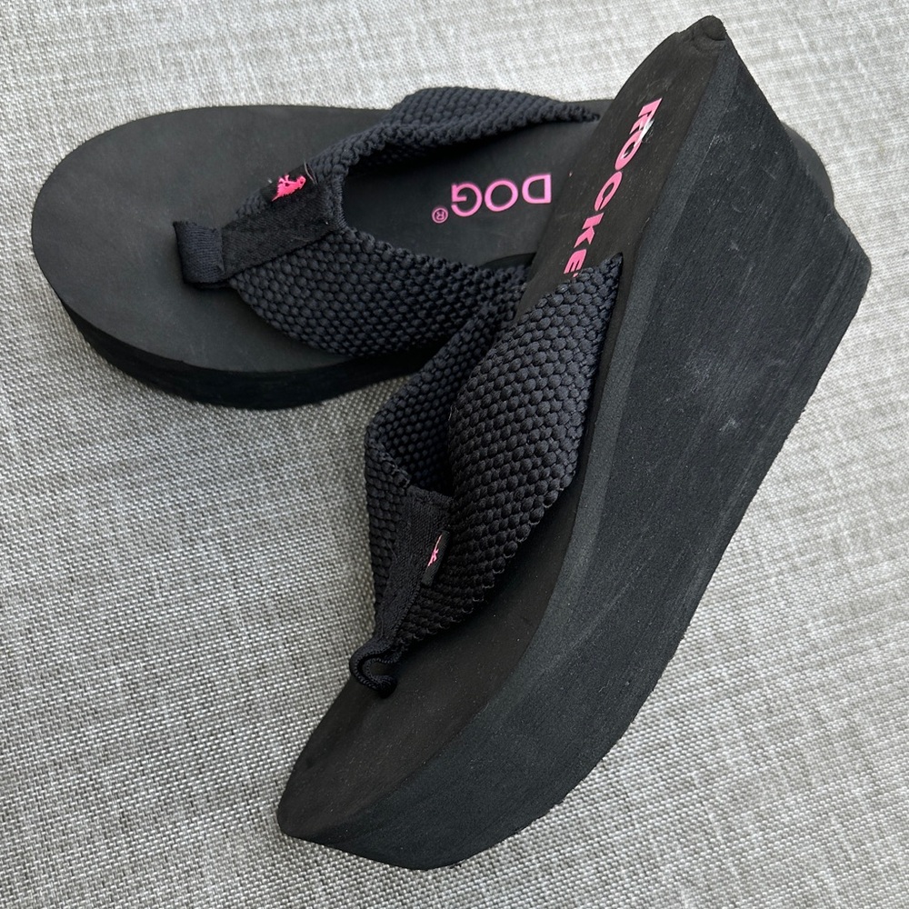 Roxy Black Platform Flip Flops
